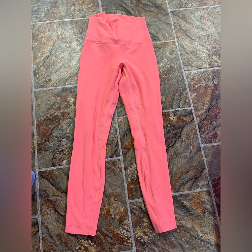 new size 4 raspberry lululemon align leggings!